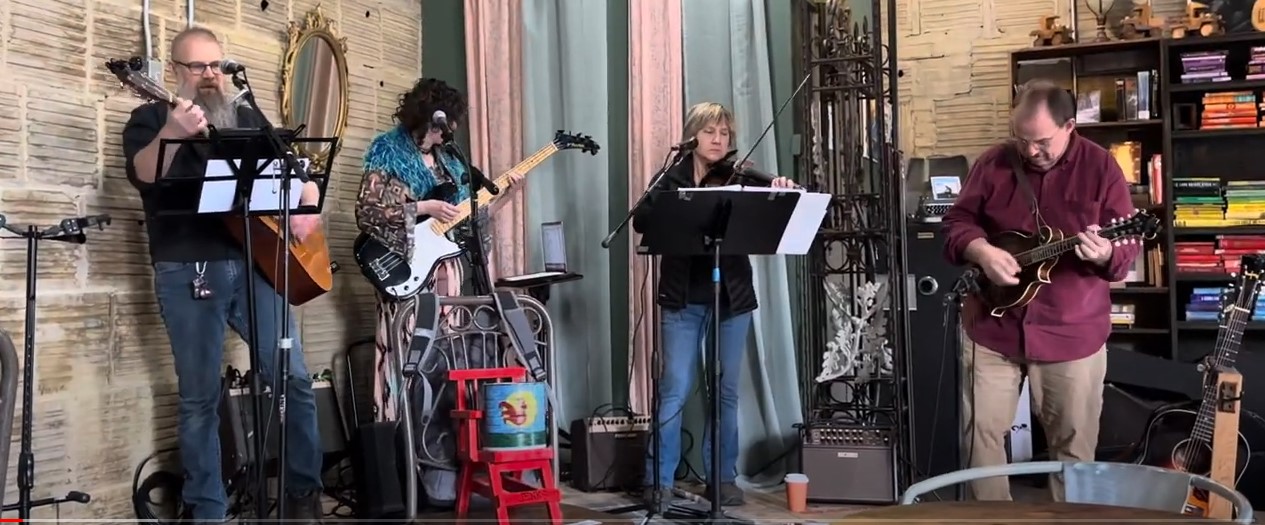 Friday Pub Grub Feat. Tin Can Rooster